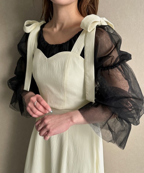 JUNOAH（ジュノア） セットアップ エンボス加工ビスチェ+フリル