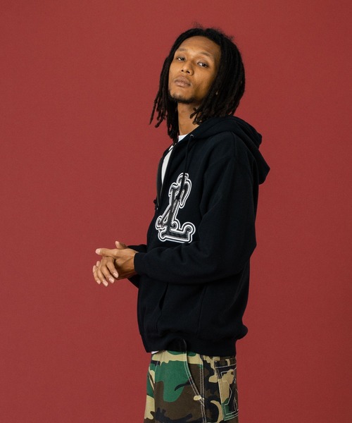 XLARGE（エクストラ ラージ） パーカー PATCHED THERMAL ZIP UP HOODED