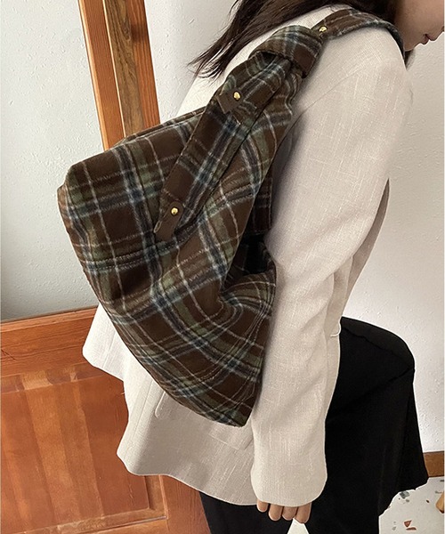 LA VORAGINE（ラ ヴォラジネ） ショルダーバッグ バッグ チェック柄大