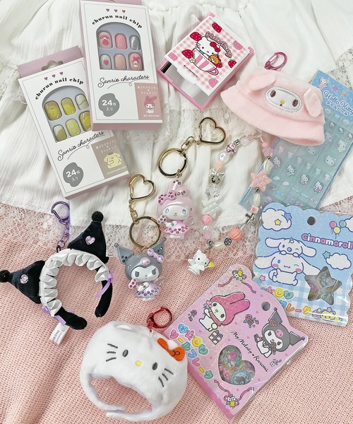 sanrio（サンリオ） 「ハローキティ」ビーズストラップ : ZOZOTOWN