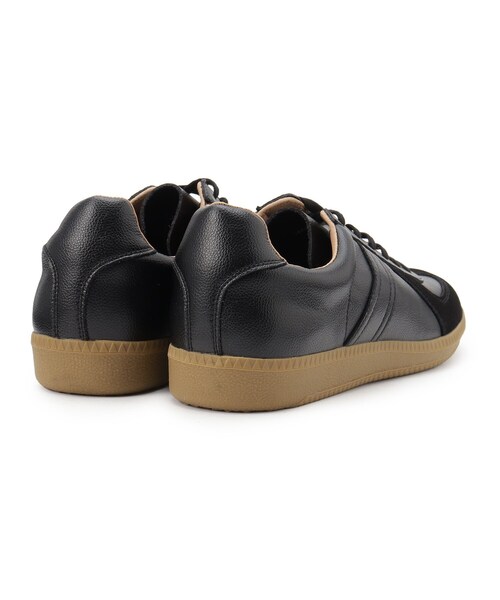 tk.TAKEO KIKUCHI（ティーケータケオキクチ） スニーカー GERMAN