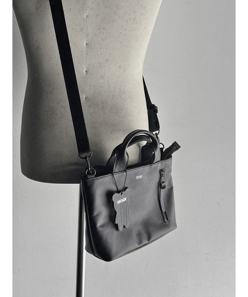 DECADE（ディケイド） ショルダーバッグ 防水レザー・ミニハンド