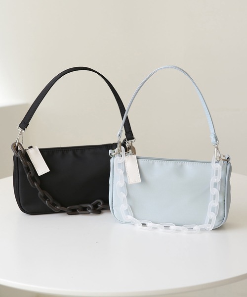 Isn't She？（イズントシー） ショルダーバッグ バッグ チェーン付