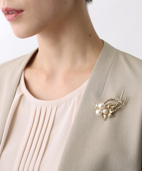 INDIVI（インディヴィ） ブローチ セレモニーブローチ レディース