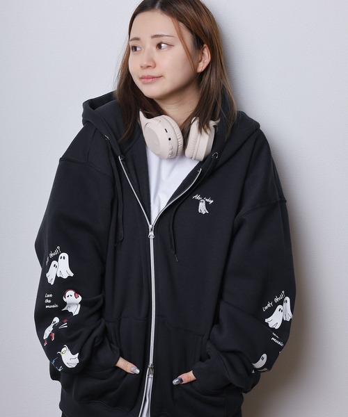 パーカー 「85」おばけイラスト ワンポイント刺繍 ＆ 袖プリント 裏