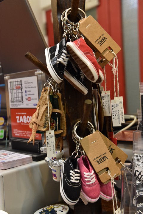 日本では見かけない、VANS（バンズ） キーホルダー。 - ZABOU BLOG