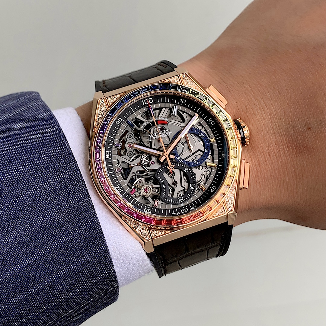 圧倒的な存在感！腕元を最大限に引き立ててくれるレインボーで