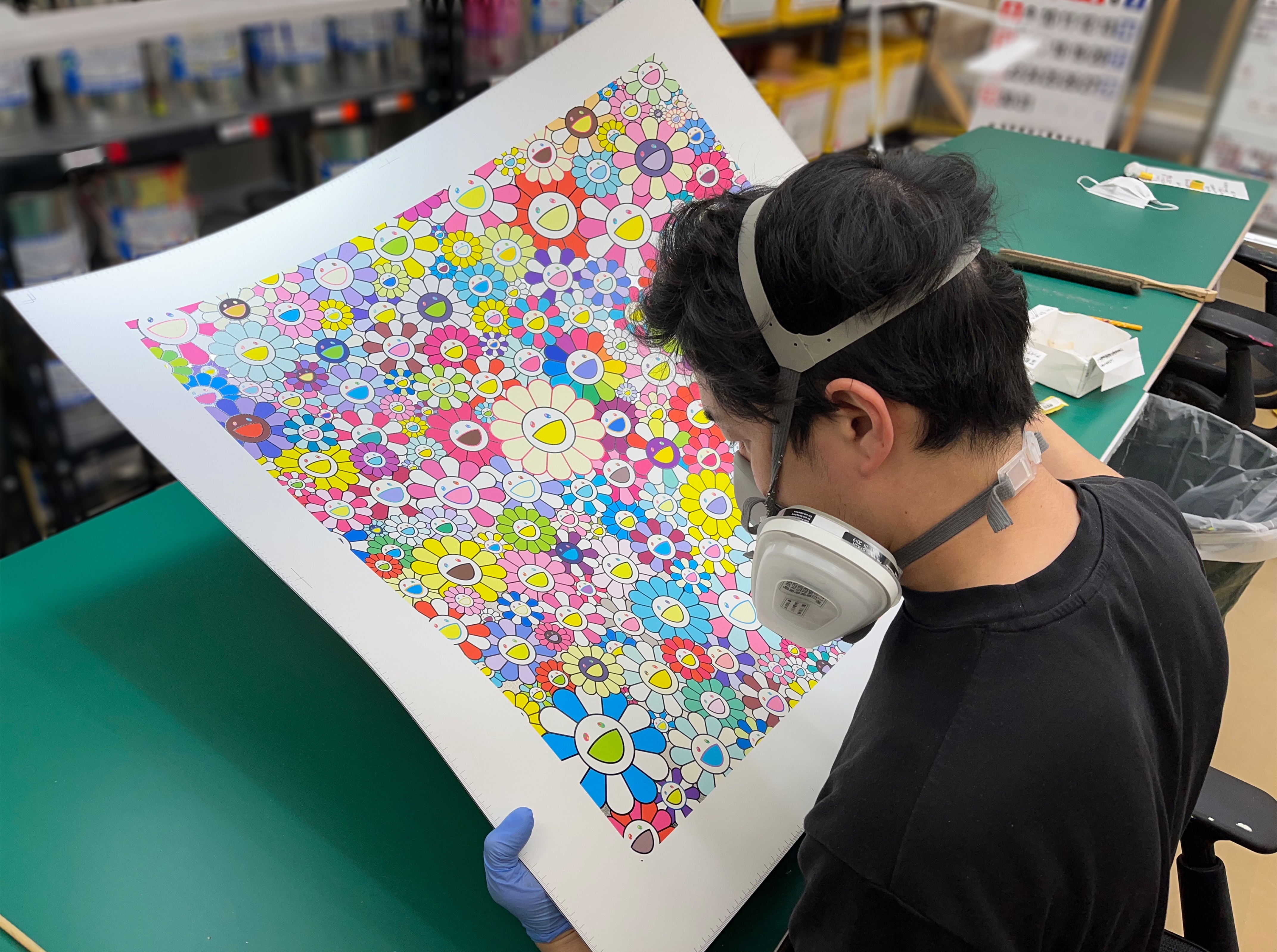 6月1日(木)12時よりWEBショップにて、村上隆エディションサイン入り