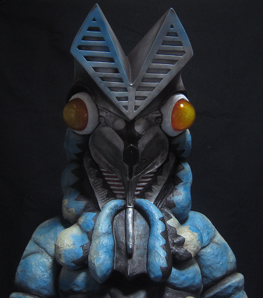 □海洋堂 1/50 ハイパーソフビ バルタン星人 完成品3□