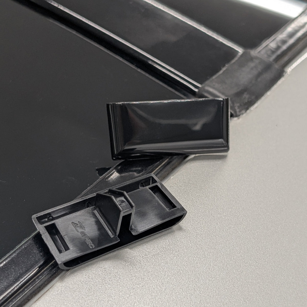 ZSPEC T-Top Center Bar Finishers for Nissan 300ZX Z32 T-Top Models