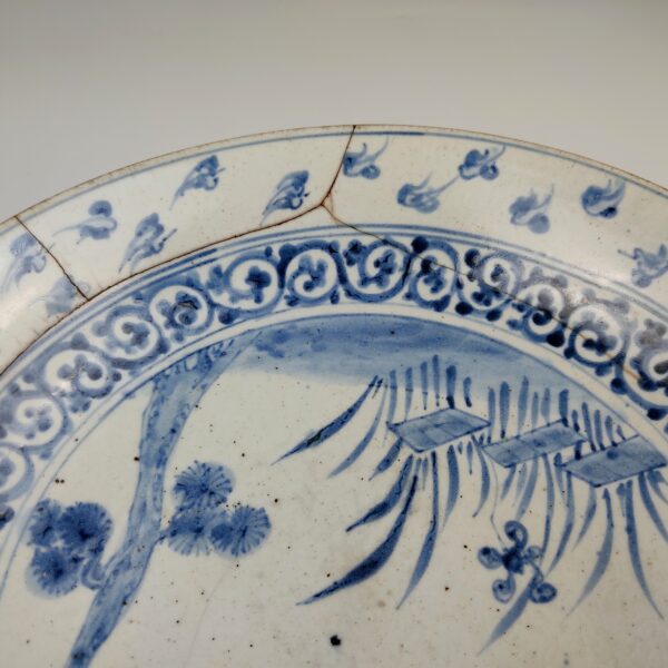 初期伊万里 染付松に八ツ橋図千鳥文大皿 金直し – 古美術西川