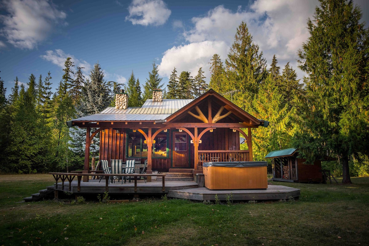 Duncan Lake Escape, private Oasis, rustic luxury! - Houses for