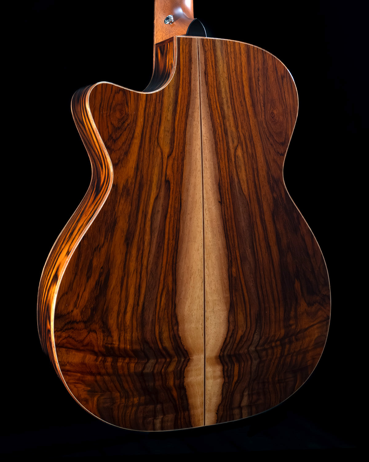 Furch Red Series OMc-LC, Alpine Spruce, Figured Cocobolo, Cutaway