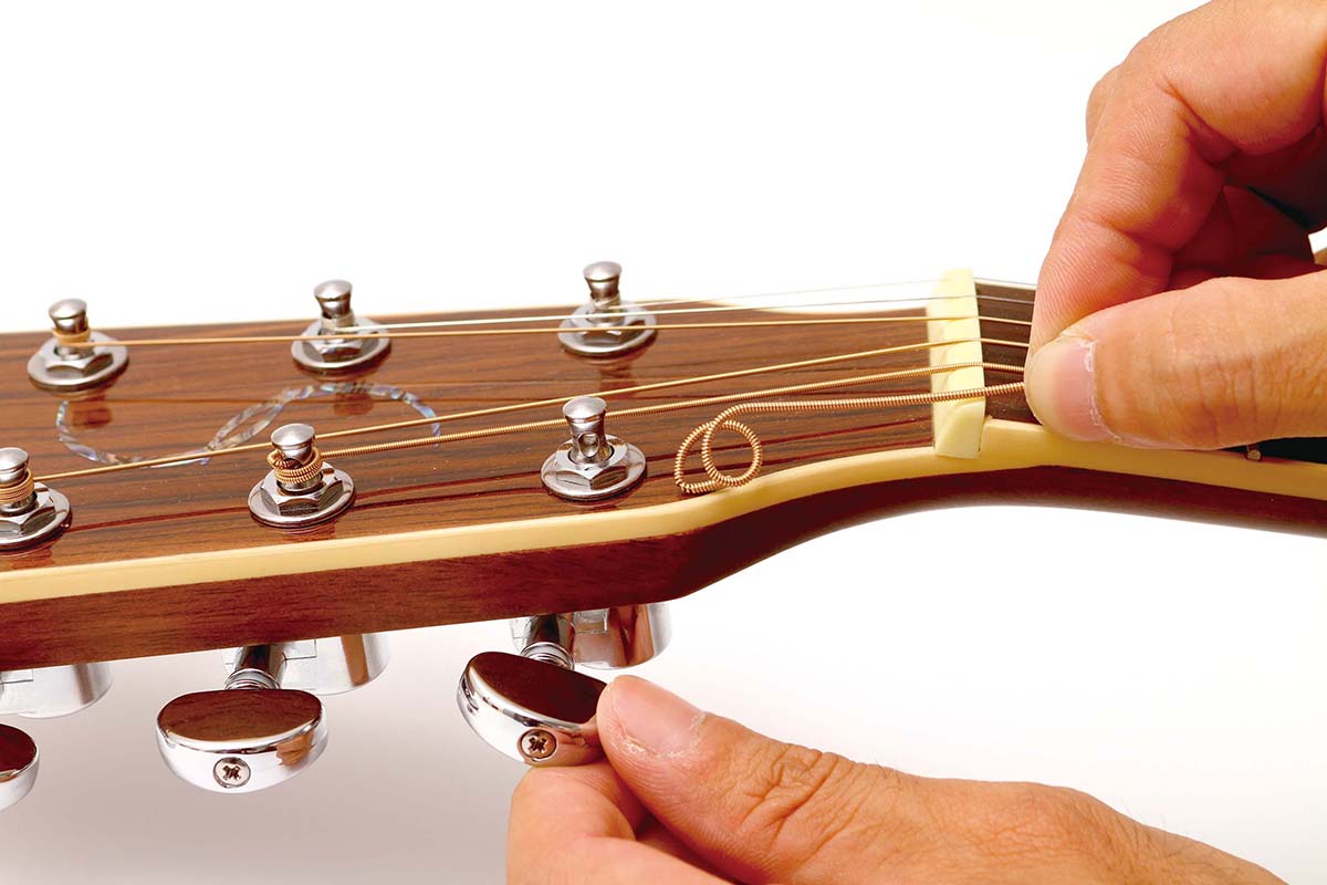 弦交換にチャレンジ！｜アコギ初心者のためのゼロチャレ！：第33回