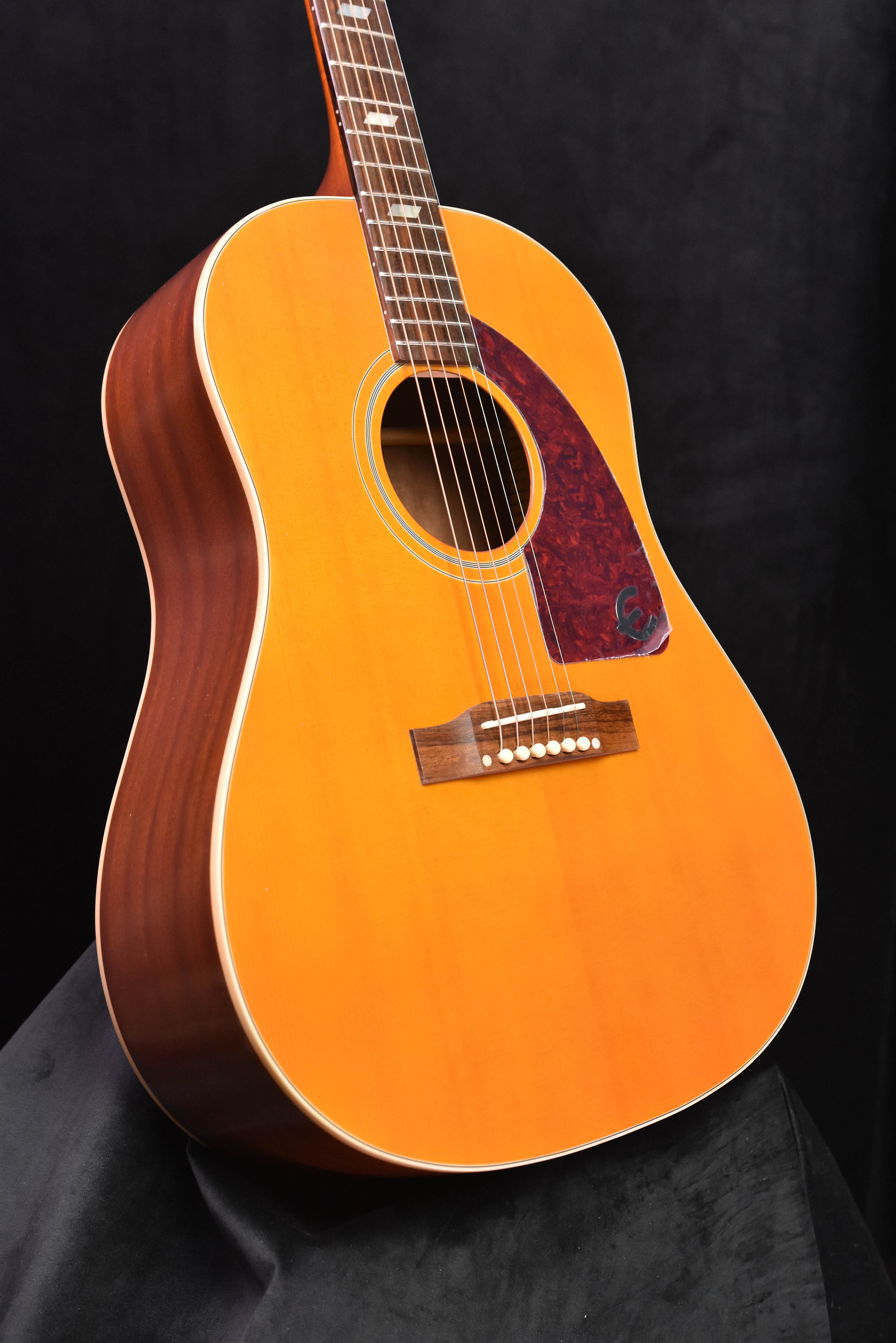 Epiphone Masterbuilt Texan Acoustic Guitar Aged Natural antique Gloss