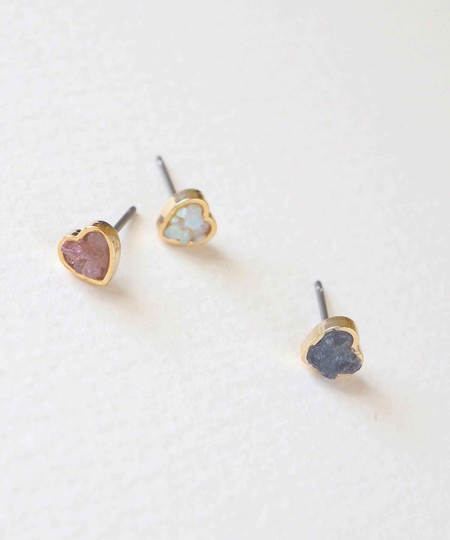 プチハートストーンチタンポストピアス【MUK Dreamy stone】 | 【公式