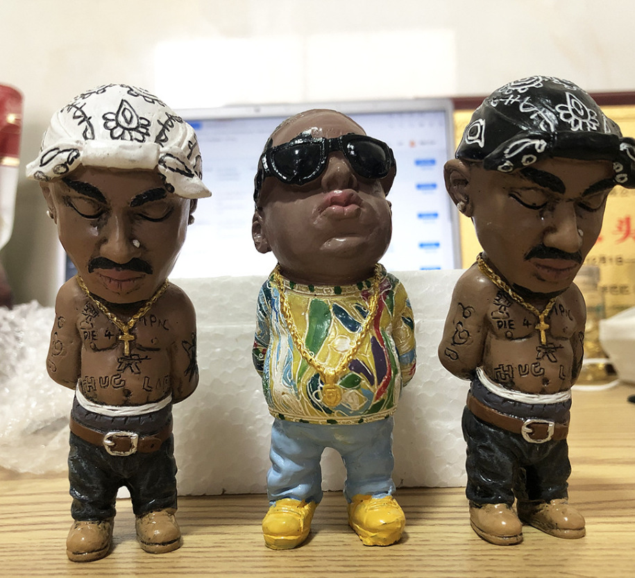 Car Ornaments Hip Hop Rapper 2pac Tupac Figure Resin Art Mini Doll