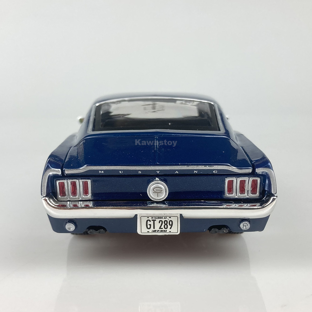 Maisto 1:24 スケール 1967 マスタング GT カー ダイキャスト モデル