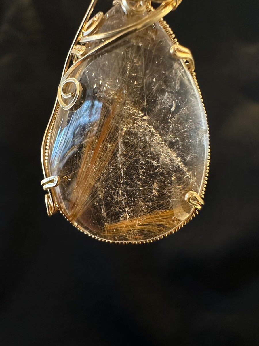 富や金運をぐん！と高め、お金・仕事・ビジネスの大きな目標を達成