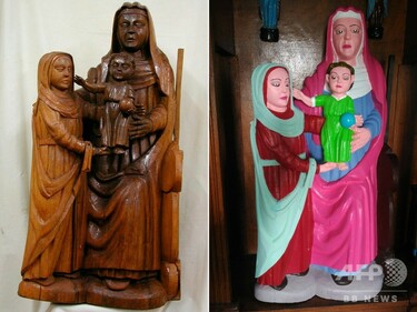 15世紀の聖母子像、素人が修復し派手なピンクや空色に スペイン 写真4
