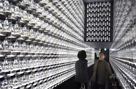 1万体の「クリスタル五輪塔」深川不動堂 江東区 写真13枚 国際ニュース