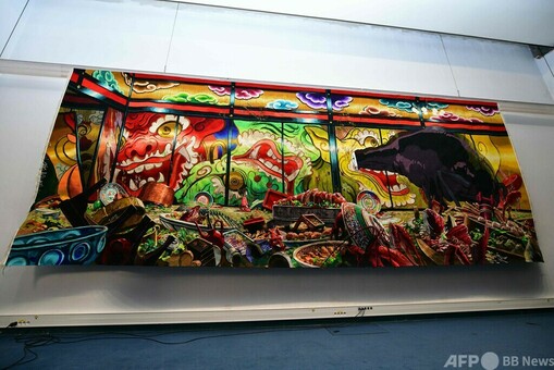 千と千尋の神隠し』タペストリー、仏で公開 写真13枚 国際ニュース