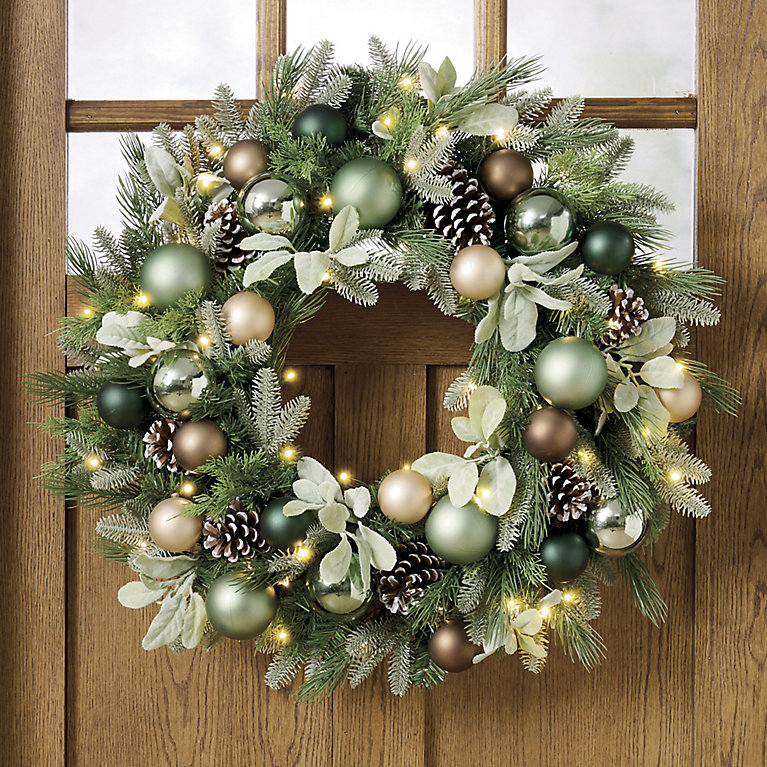 Fireside Holiday Cordless Wreath, 28