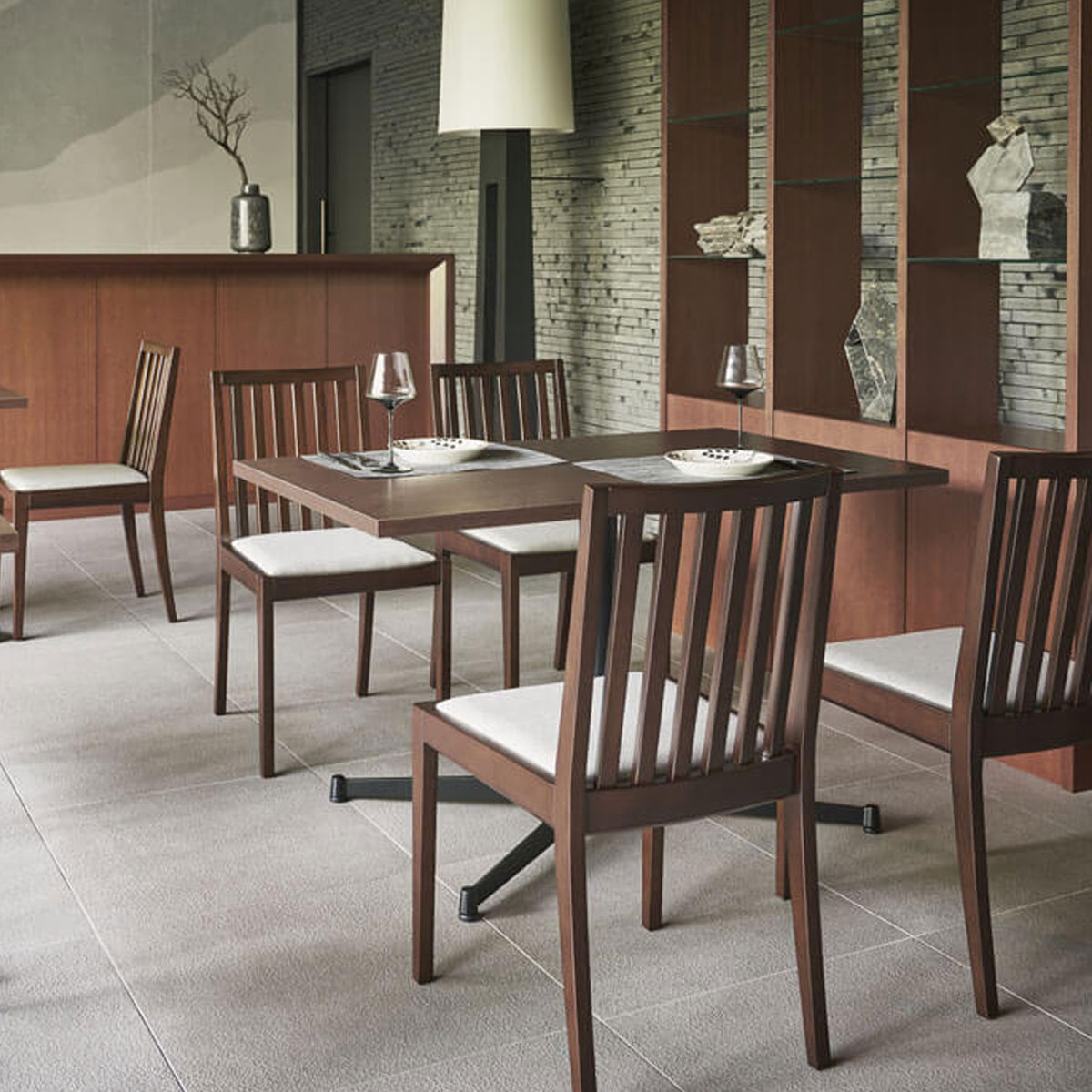 PROCEED】ノワールイス NOIR | aides.jp | 業務用椅子・店舗家具の格安