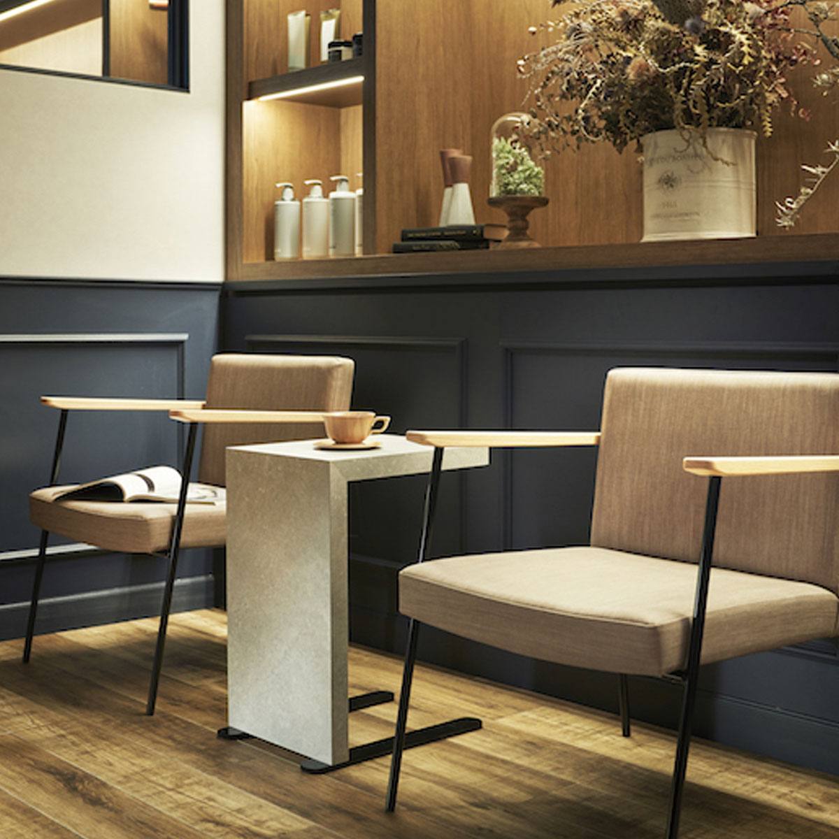 PROCEED】イーストイス EAST | aides.jp | 業務用椅子・店舗家具の格安