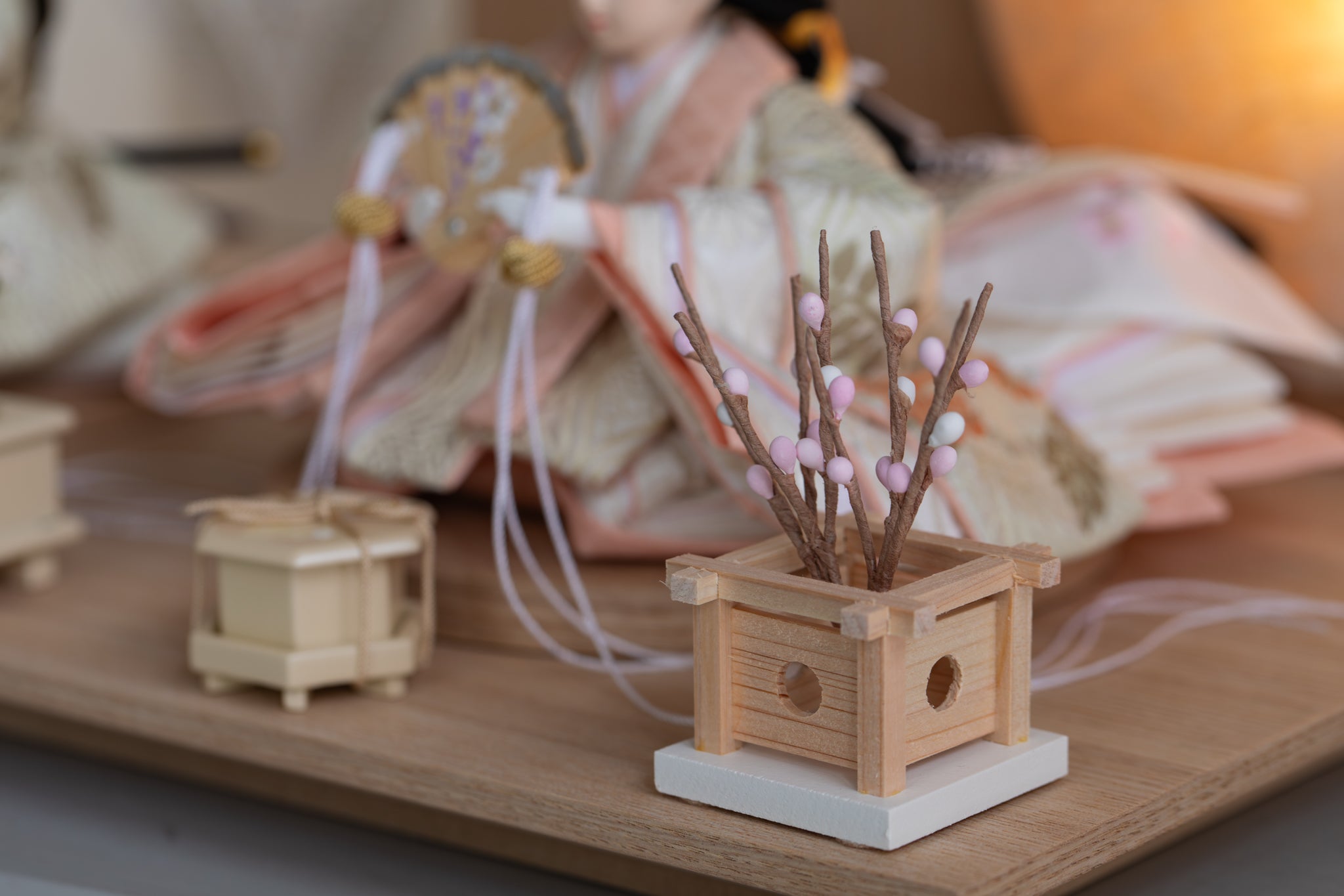 №073352｜茉白｜コンパクト｜平飾り｜ – 人形のあいはる