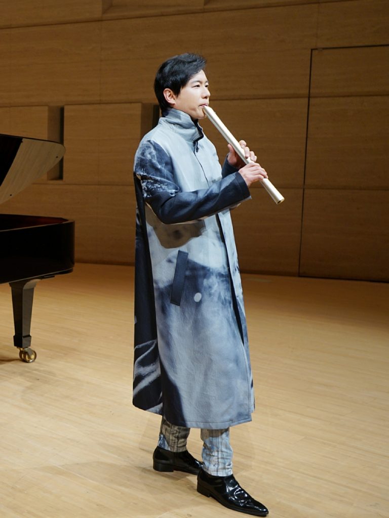 藤原道山 コンサート』でAireedXメタル尺八が使用されました – AireedX