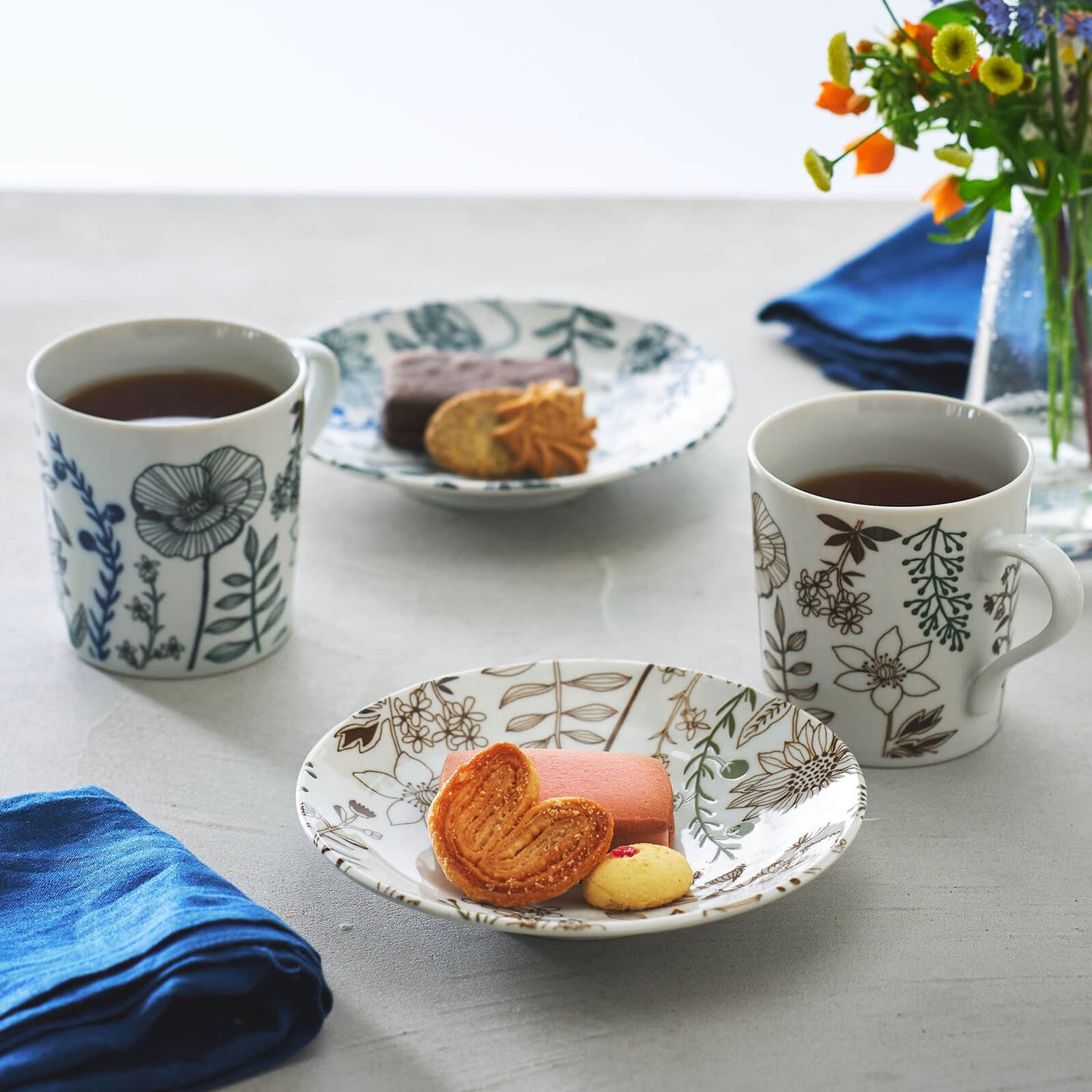 フラワーパターン プレートМ 16cm | aito製作所 | 美濃焼・瀬戸焼を