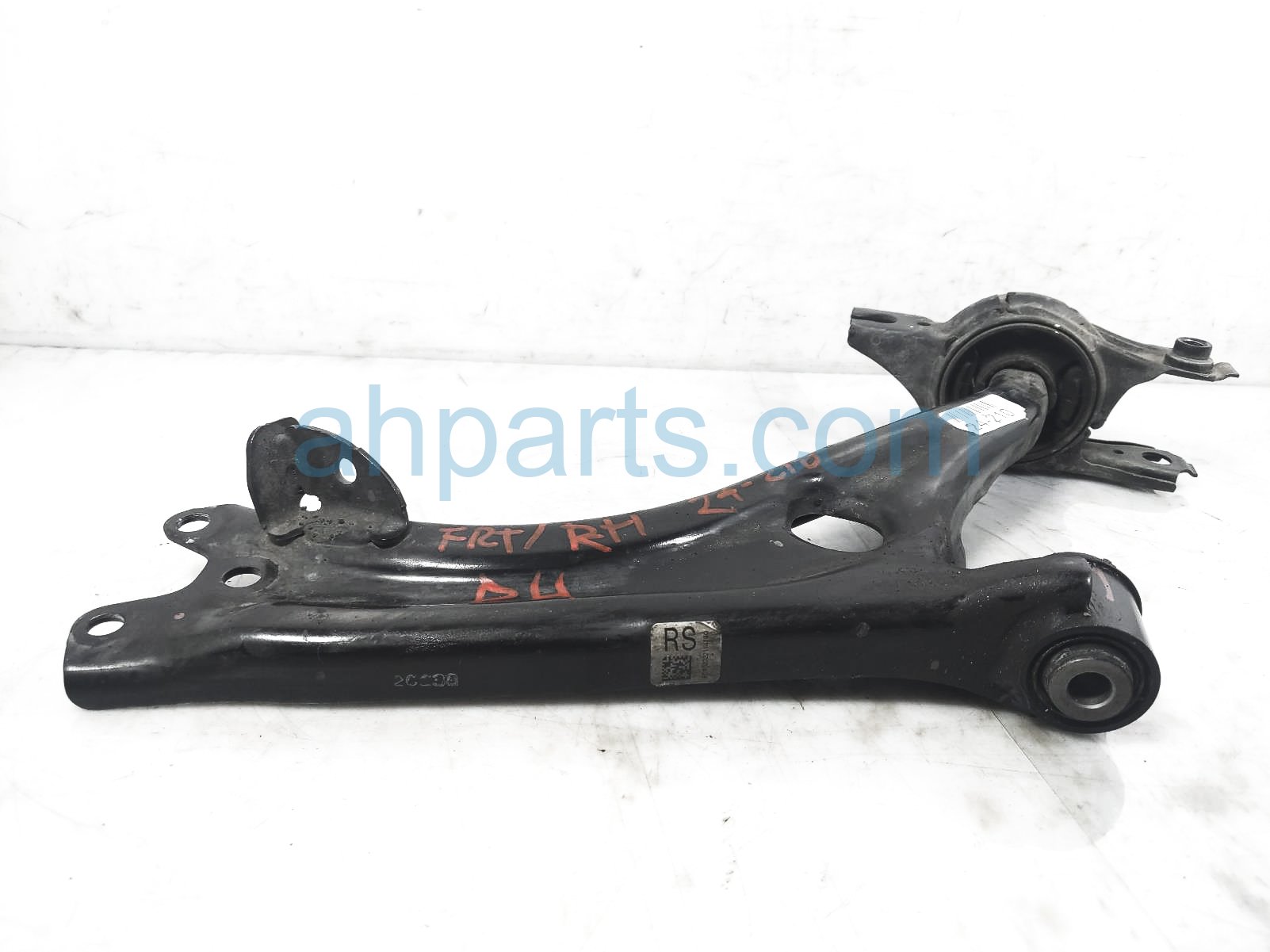 Sold 2022 Honda Civic Front Passenger Lower Control Arm 51350-T22-A10,