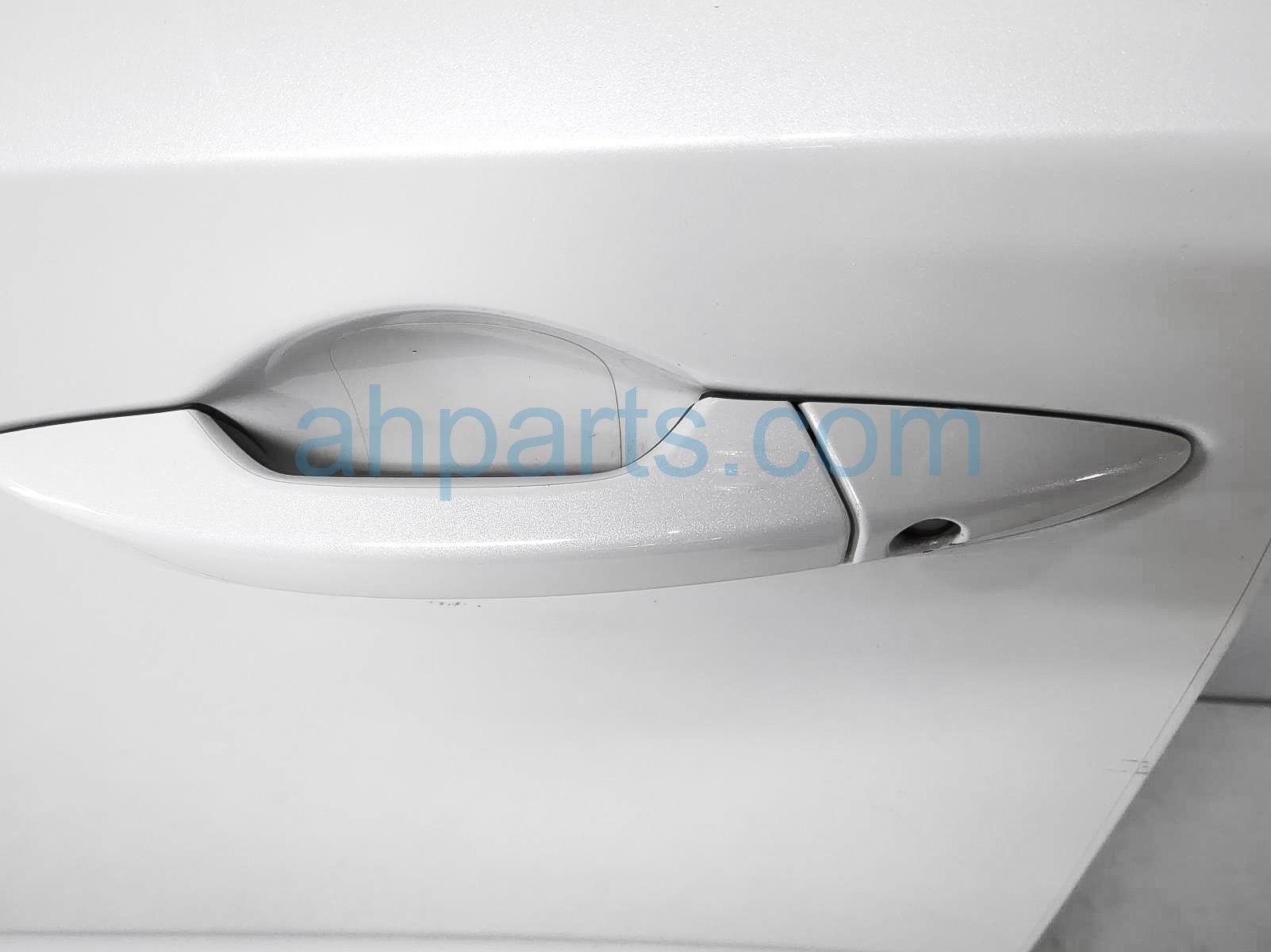 Sold 2022 Acura MDX Front Driver Door - White - No Mirror/trim