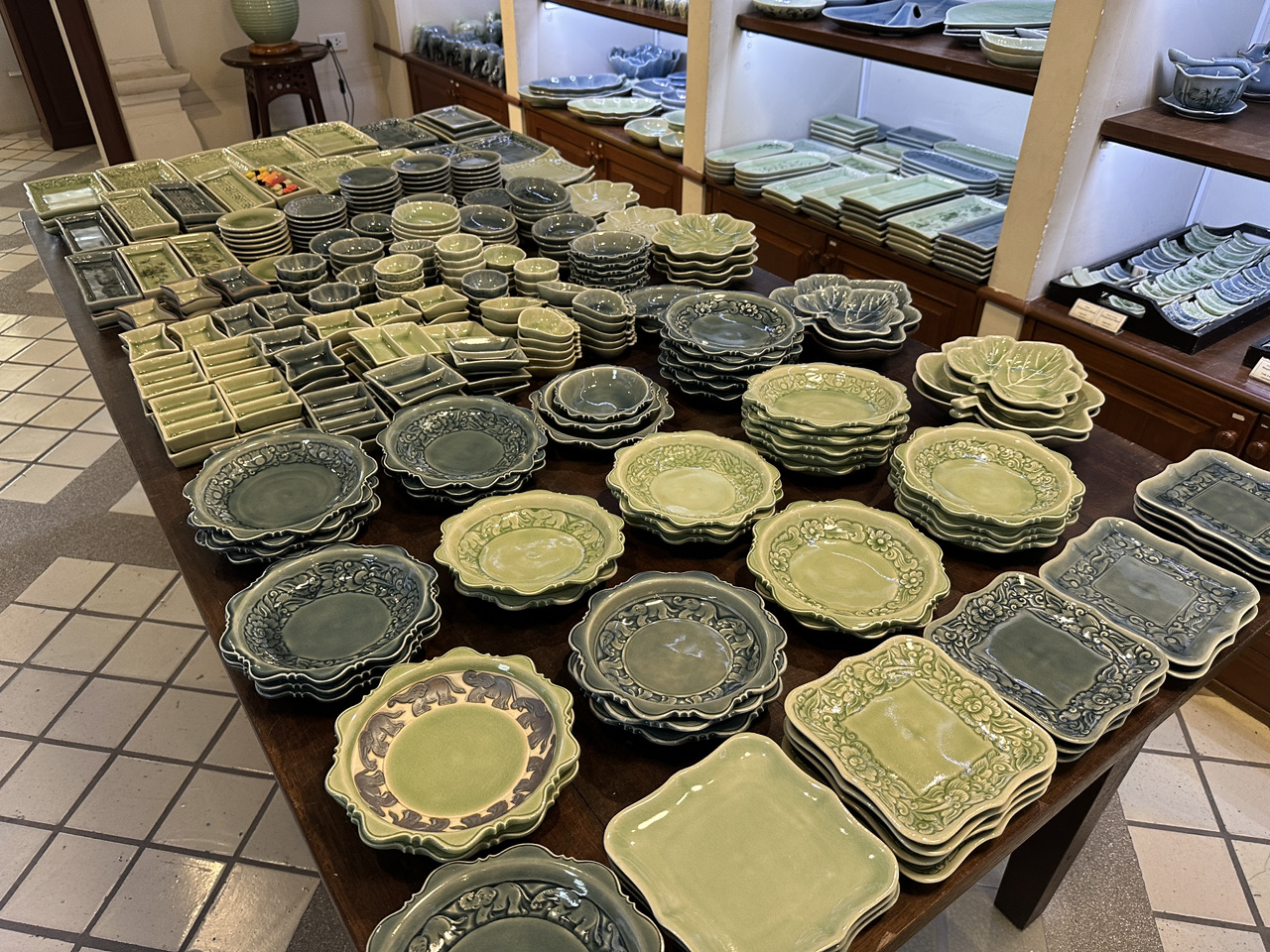 バーンセラドン | BAAN CELADON】静けさと翡翠色の器に出会える