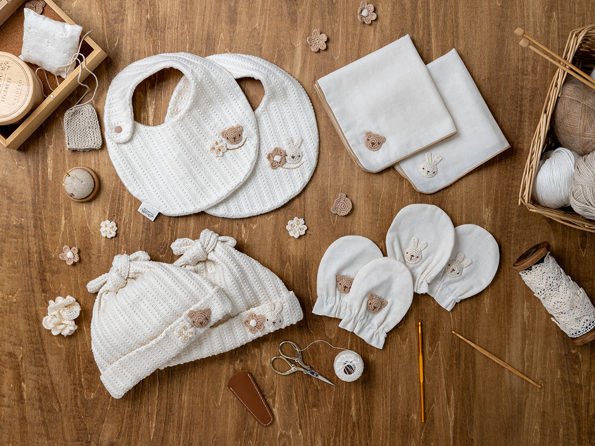 スタイ/手編みモチーフ くま・うさぎ – My little tailor - Amorosa