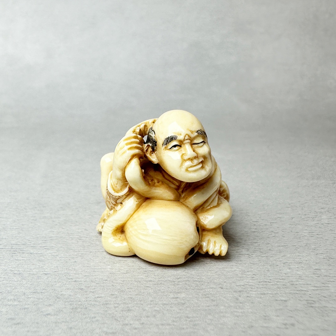 古美術 雨蛙象牙 根付 蛸と漁師