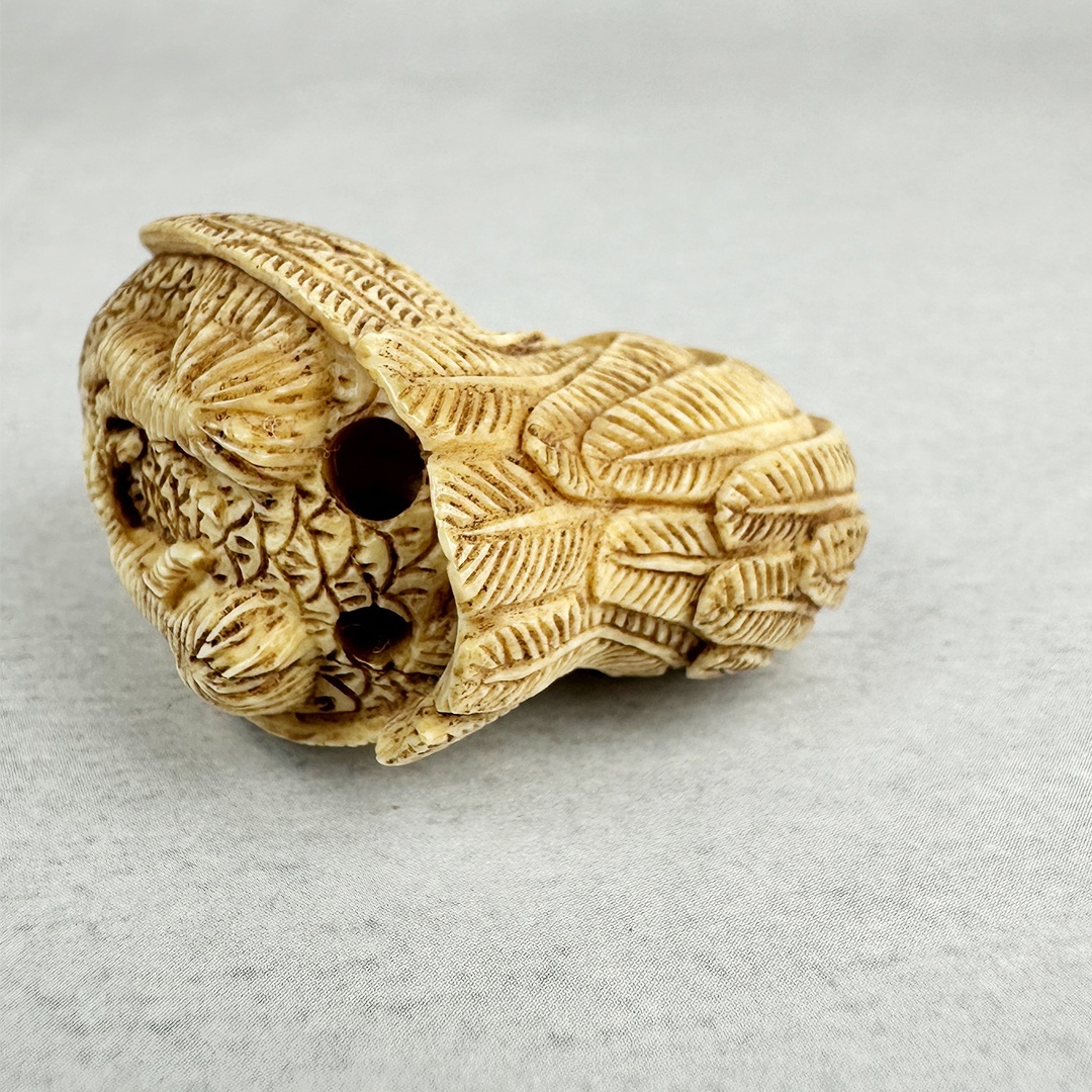 古美術 雨蛙象牙 根付 鶏