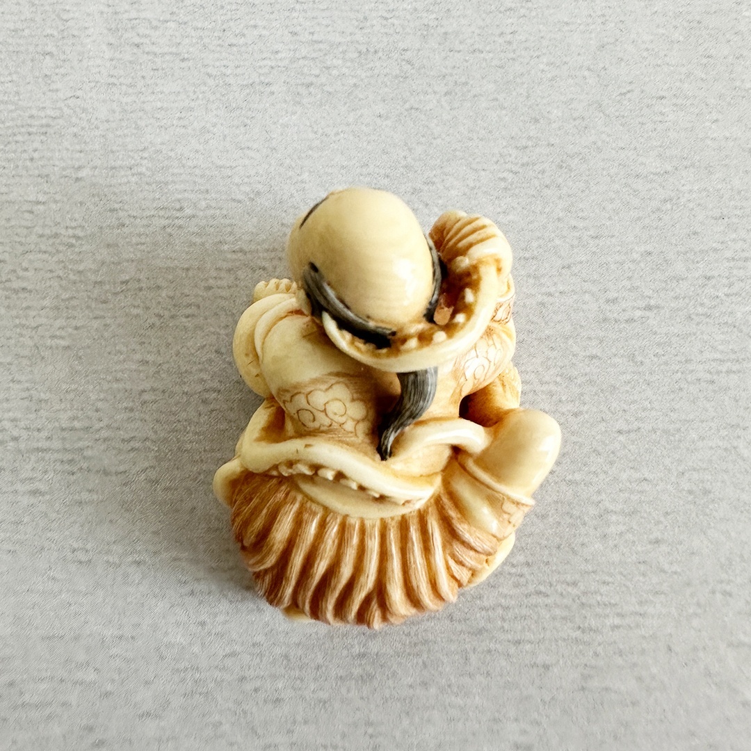 古美術 雨蛙象牙 根付 蛸と漁師