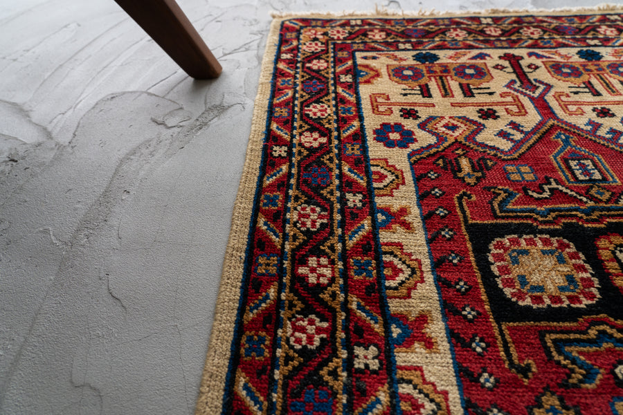 アゼルバイジャン産 1980年代 アゼルバイジャンラグ】手織り絨毯