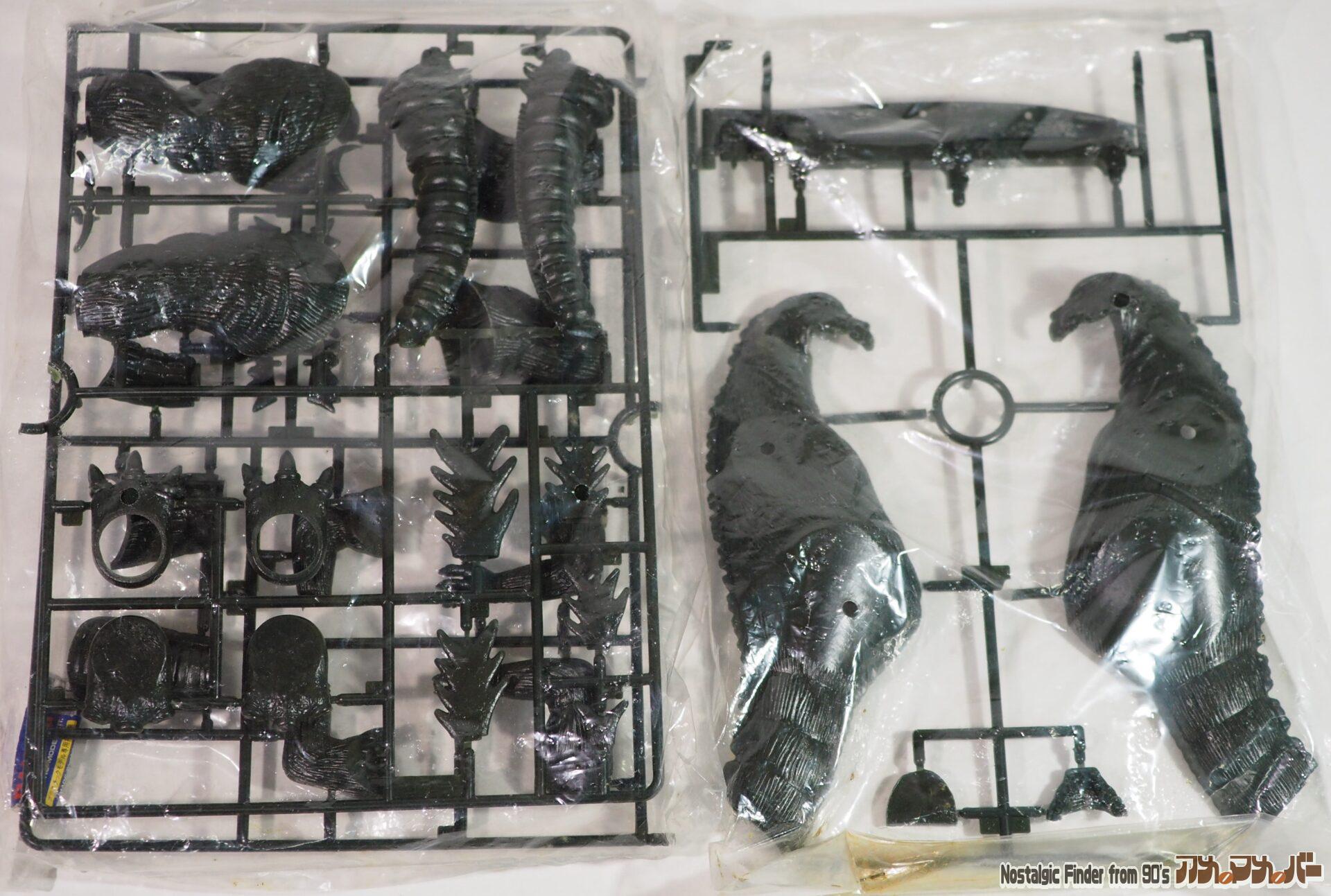 The 特撮Collection 3 バンダイ 1/350 ゴジラ モスラ幼虫付