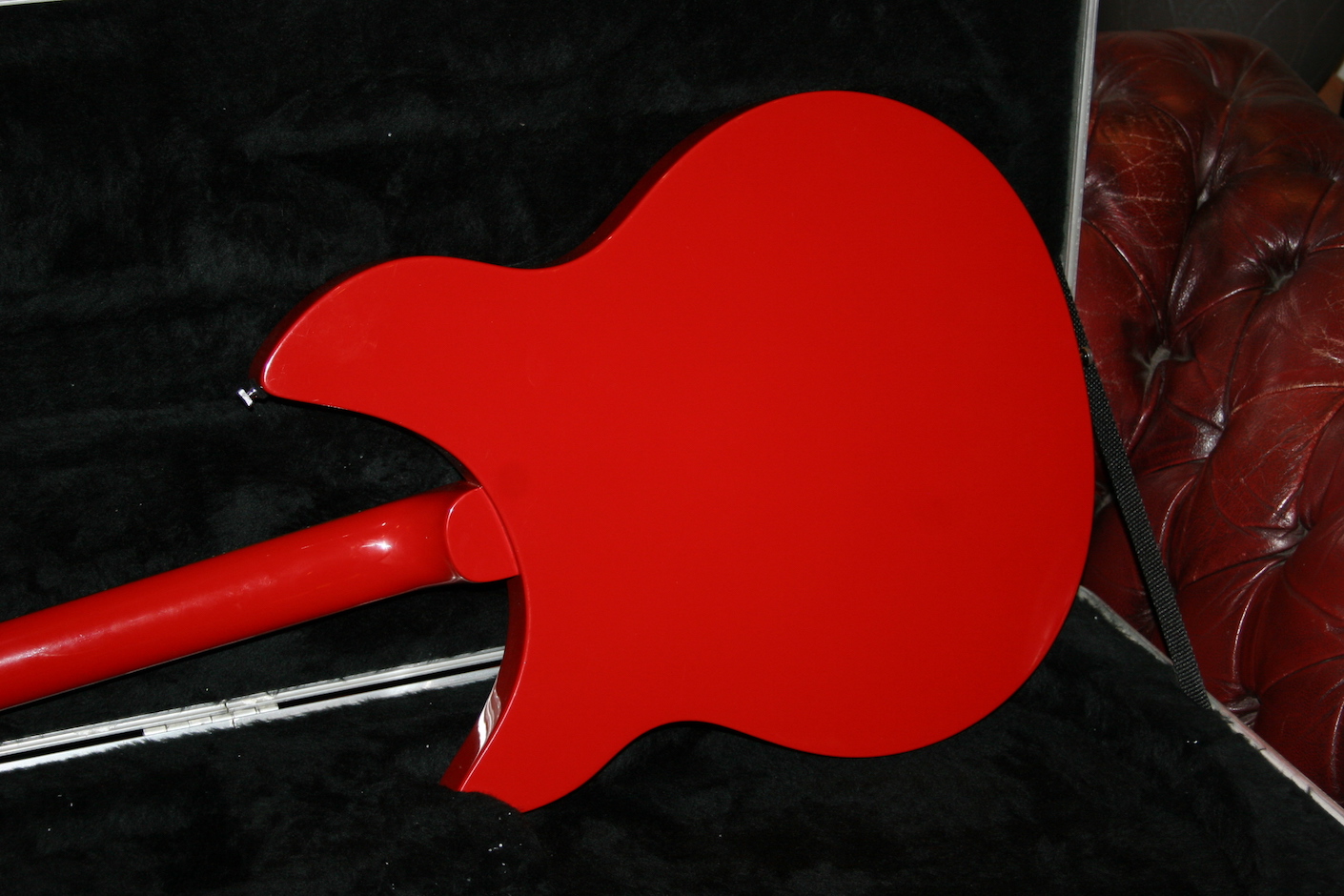 Rickenbacker 330 1985 Red**SOLD - Amp Guitars, Macclesfield