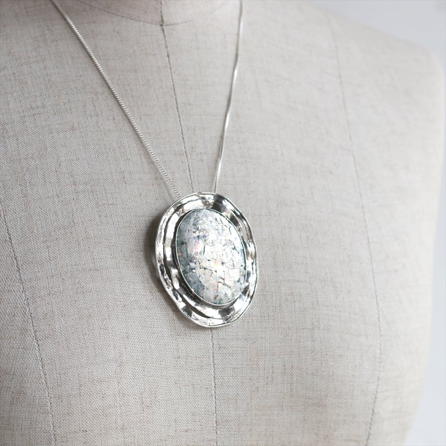 amphora / The Roman Glass Company ローマングラス/ブローチ銀化した