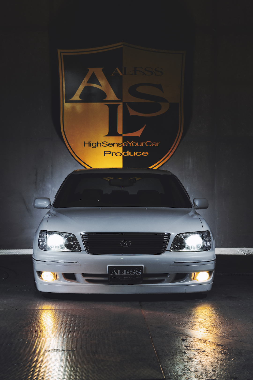 VIPSTYLE公認｜編集部が選んだ最高レベルの20セルシオ後期！ - ALESS