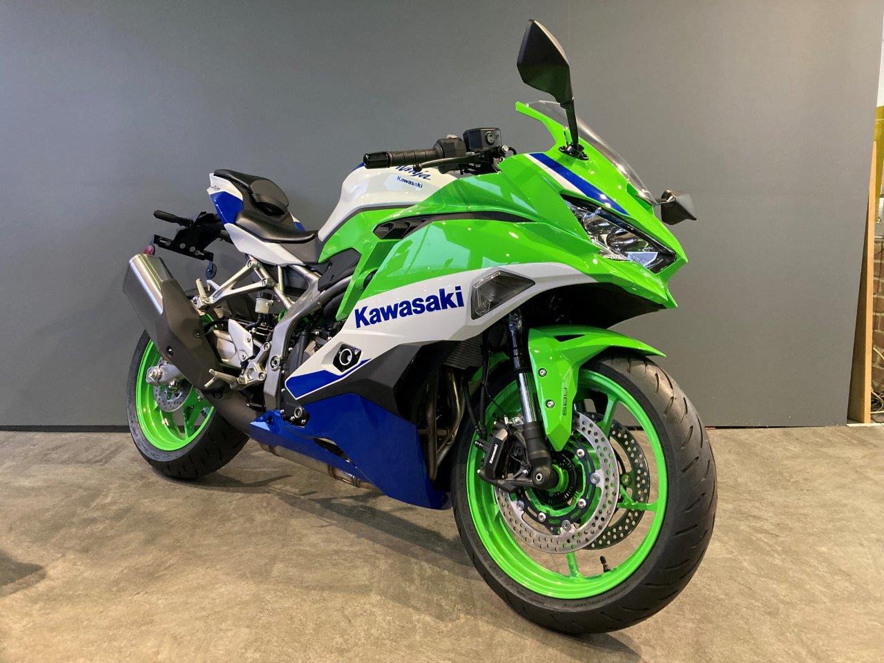 KAWASAKI】NinjaZX-4RR 40th Anniversary EDITION('24)40周年記念の