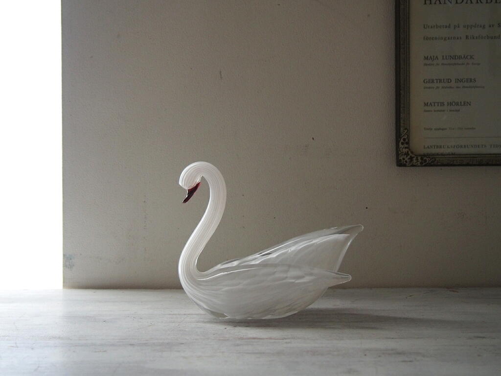 北欧ヴィンテージ FM konstglas クリスタルの白鳥の置物 - a n t e n n a