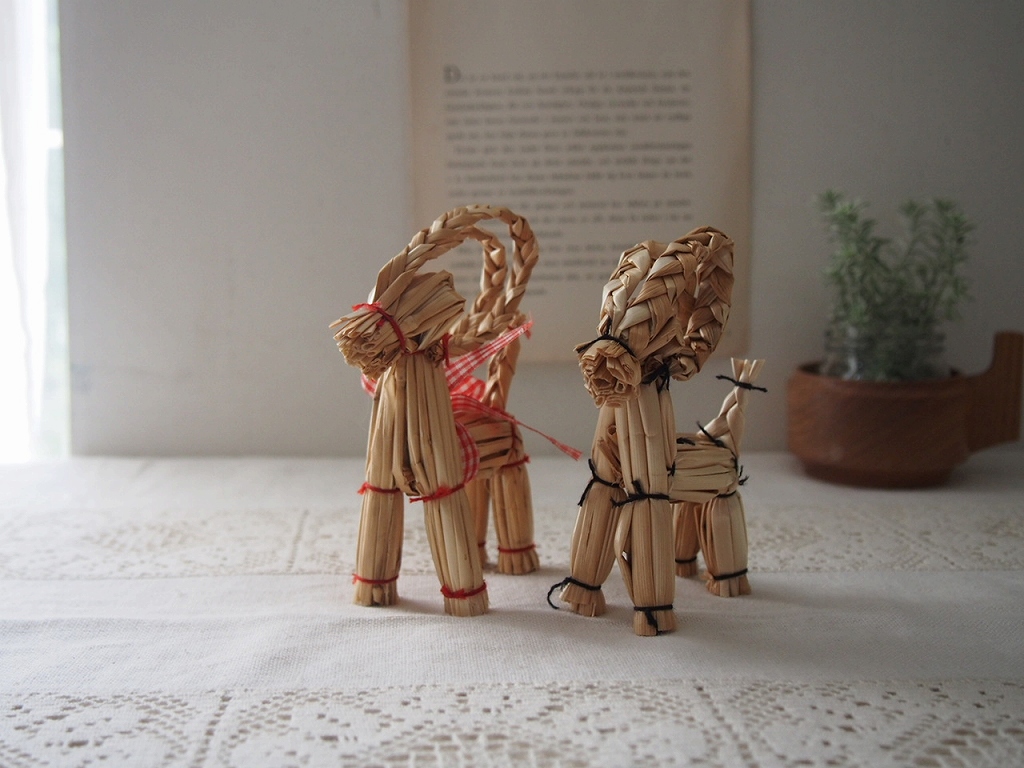 スウェーデン製 ストローのヤギ 2個セット｜Julbock／北欧ヴィンテージ