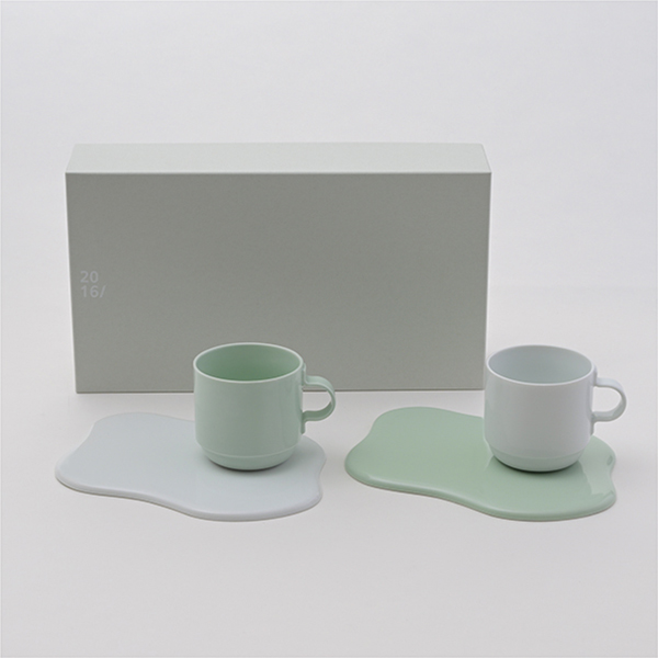 2016 arita / TAF DoubleSET Tray×Mug（White×Pistachio）を贈るなら