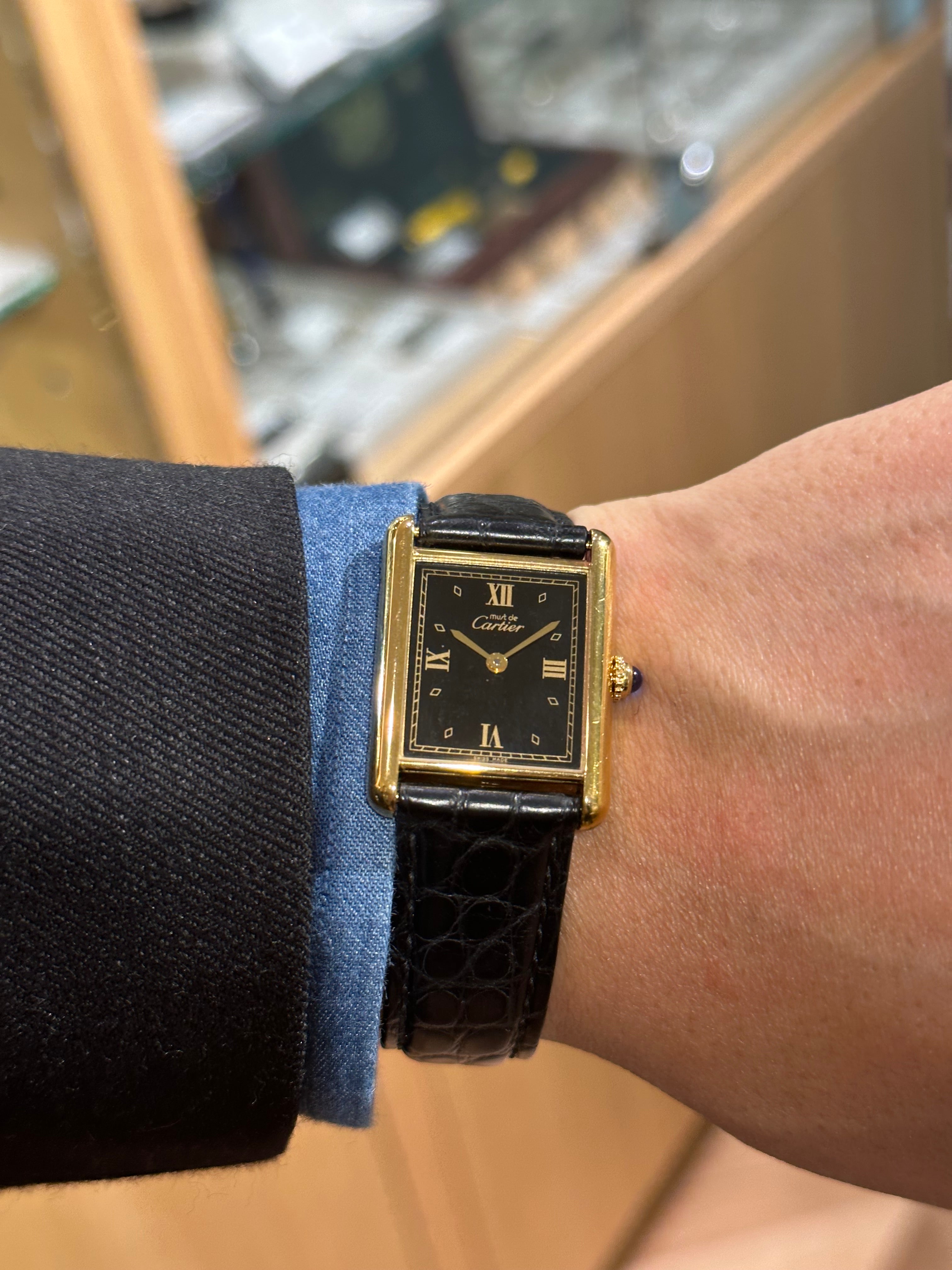 カルティエ マストタンク LM QZ ブラック飛びローマン文字盤 フル