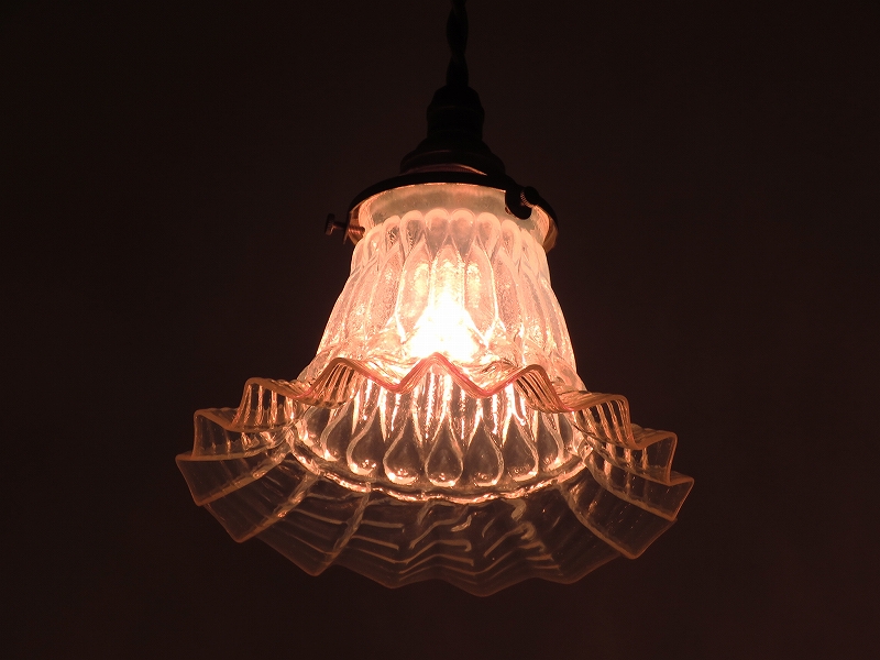 オパールセントガラスのアンティークランプシェード フランス製（5月01